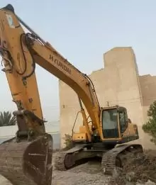 للبيع حفار هونداي 305 موديل 2013