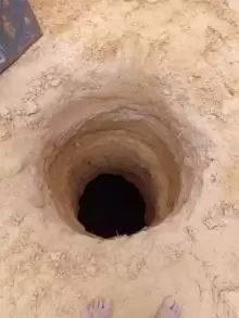 أبيار سوداء وحمامات سباحه