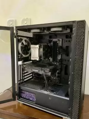 Pc Gaming مستعمل استعمال نظيف
