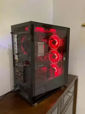 Pc Gaming مستعمل استعمال نظيف