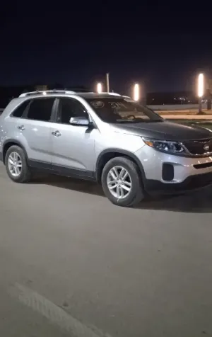 كيا سورينتو 2014 للبيع