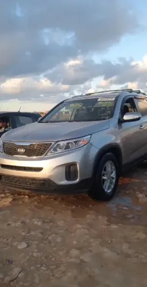 كيا سورينتو 2014 للبيع