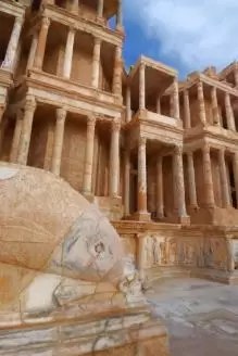 صبراتة: عراقة التاريخ وجمال البحر